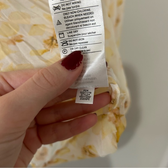 Vince Pressed Petal Blouse Yellow Floral Pleated Crinkle Semi Sheer Top - Picture 7 of 12